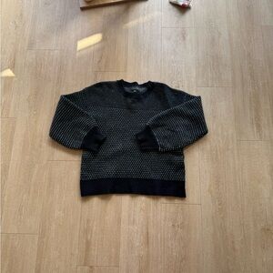Women’s cashmere and wool sweater
